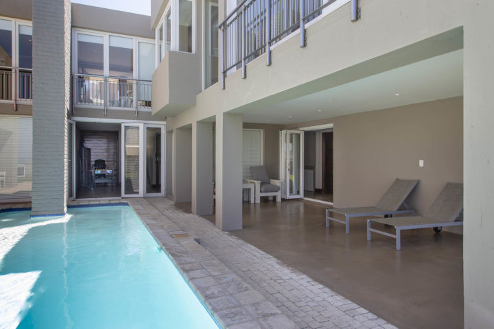 POOL4